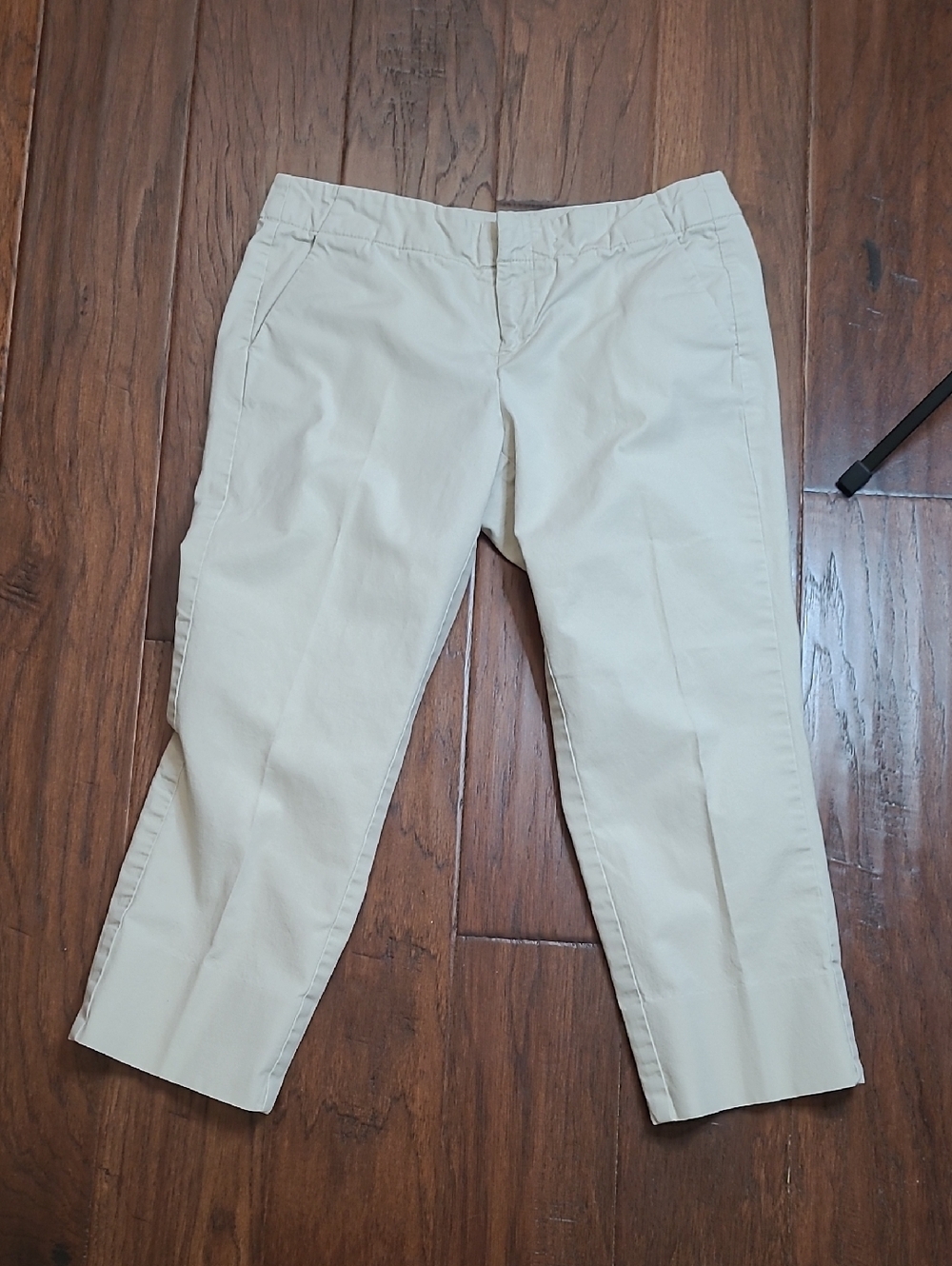 Tommy Hilfiger Khaki Capris Size 4